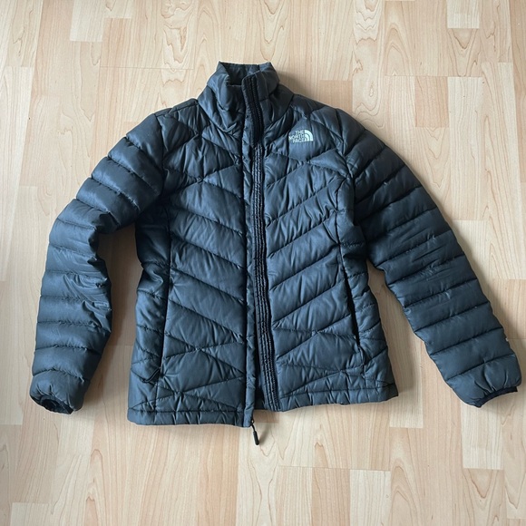 North Face 550 Women’s Puffer Jacket - Picture 1 of 5